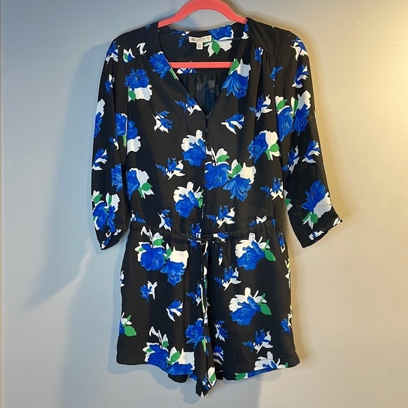Black Floral romper - Picture 1 of 13